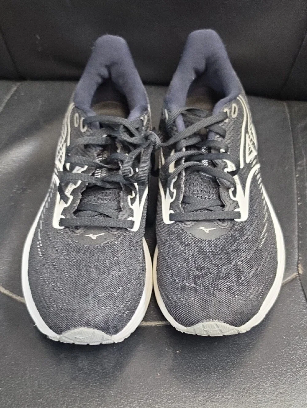 Mizuno lightweight trainers